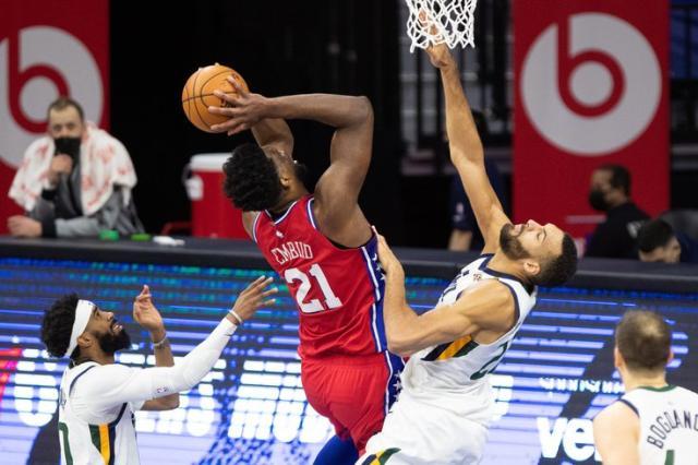 打爆戈贝尔诠释统治力 恩比德或复刻大鲨鱼神迹