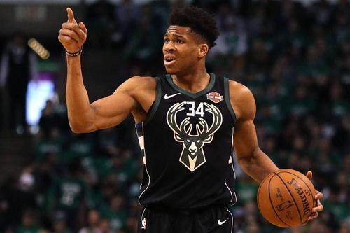 皇冠最新平台-关键时刻再成球队蓝领 两年了，MVP字母哥毫无进步